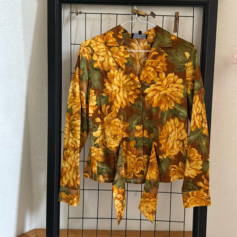 JONES NEW YORK BUTTON DOWN PEPLUM SHIRT GORGEOUS AUTUMN COLORS NEW SZ SM